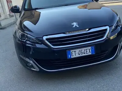 Usata Peugeot 308 Active 116 CV (85 kW) 2013 Berlina