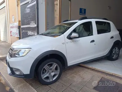 Usata Dacia Sandero Prestige 95 CV (69 kW) 2018 Bianco Berlina