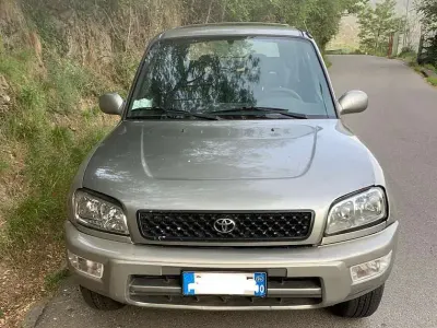 Usata Toyota RAV4 128 CV (94 kW) 1999 SUV