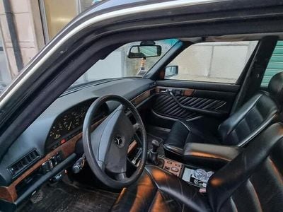 Usata Mercedes 300 SE 1989 Nero Utilitaria