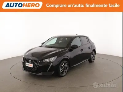 Usata Peugeot 208 Allure 102 CV (75 kW) 2022 Nero Utilitaria