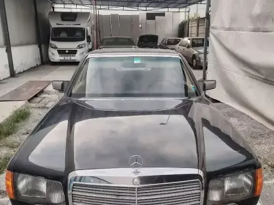 Usata Mercedes 500 SE 245 CV (180 kW) 1985 Nero Berlina
