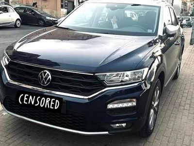 Käytetty VW T-Roc 110 HP (80 kW) 2021 Sininen Katumaasturi