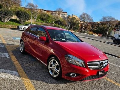 Usata Mercedes A180 109 CV (80 kW) 2016 Rosso Berlina