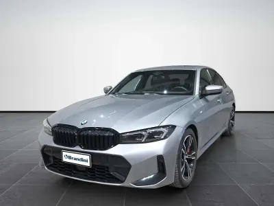 Usata BMW 320 M Sport 190 CV (139 kW) 2025 Skyscraper grey metallic Berlina