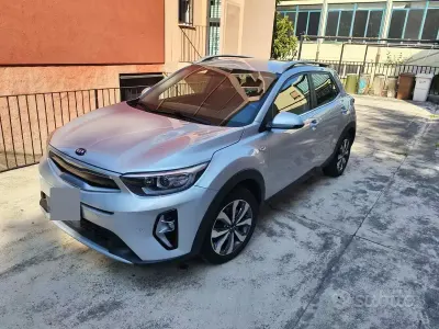 Usata Kia Stonic Style 84 CV (61 kW) 2021 Grigio SUV