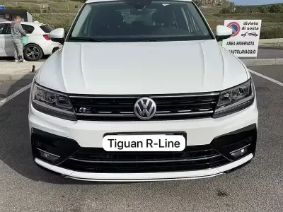Usata VW Tiguan R-line 150 CV (110 kW) 2019 Bianco SUV