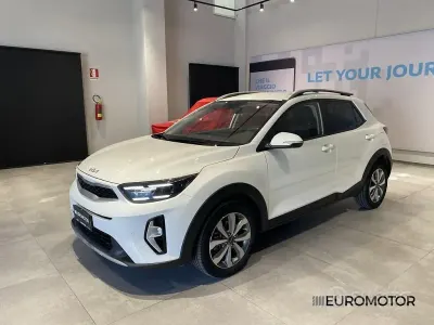 Usata Kia Stonic Style 79 CV (58 kW) 2025 Bianco SUV