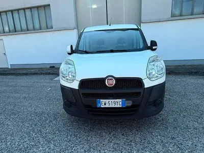 Usata Fiat Doblò 90 CV (66 kW) 2014 Bianco Monovolume