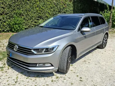 Usata VW Passat Highline 150 CV (110 kW) 2016 Argento Station wagon