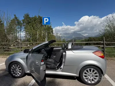 Usata Opel Tigra 2005 Grigio Cabrio