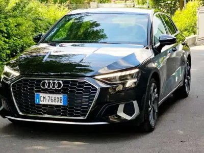 Usado Audi A3 Advanced 150 CV (110 kW) 2023 Negro Berlina