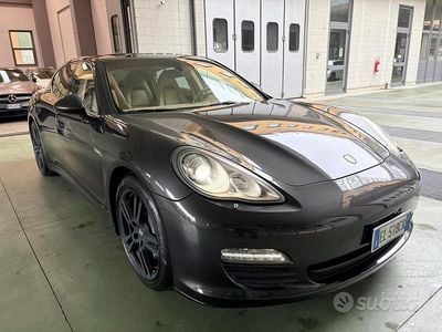 Usata Porsche Panamera 300 CV (220 kW) 2011 Grigio Berlina