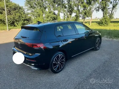 Usata VW Golf VIII 115 CV (84 kW) 2022 Nero Berlina