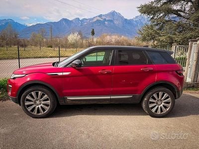 Usata Land Rover Range Rover evoque HSE Dynamic 150 CV (110 kW) 2017 Rosso SUV