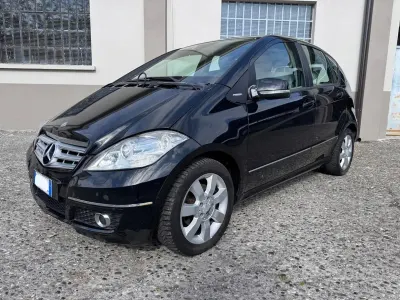 Usata Mercedes A180 Avantgarde 109 CV (80 kW) 2009 Nero Berlina