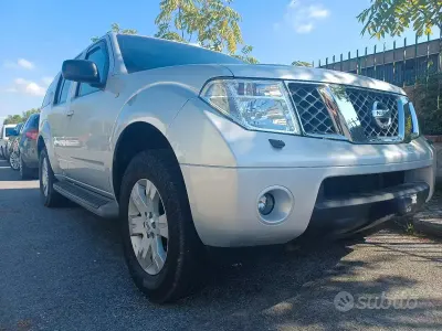 Usata Nissan Pathfinder SE 174 CV (127 kW) 2005 Grigio SUV