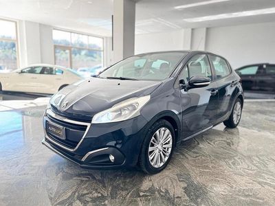 Usata Peugeot 208 Allure 75 CV (55 kW) 2018 Blu Utilitaria