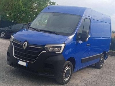 Usata Renault Master 136 CV (100 kW) 2023 Blu/azzurro Monovolume