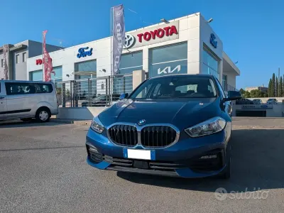 Usata BMW 116 Advantage 116 CV (85 kW) 2020 Blu Utilitaria