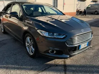 Usata Ford Mondeo 180 CV (132 kW) 2016 Berlina