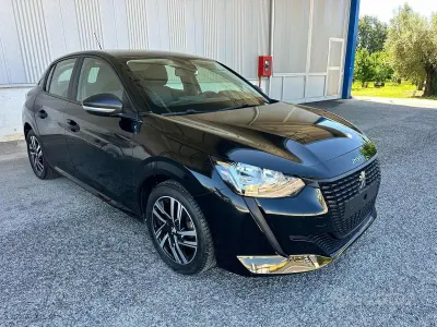 Usata Peugeot 208 Active 75 CV (55 kW) 2022 Nero Utilitaria