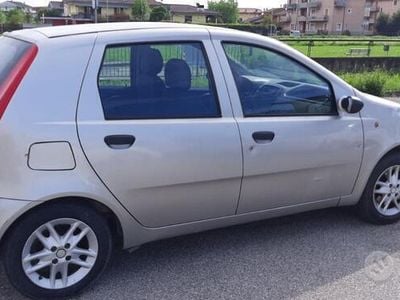 Usata Fiat Punto 2000 Grigio Utilitaria