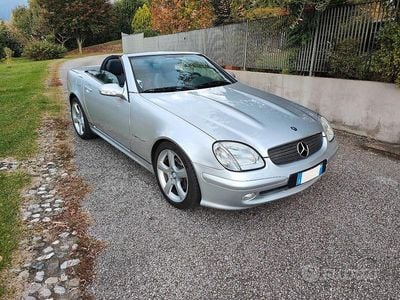Usata Mercedes SLK200 163 CV (119 kW) 2001 Grigio Cabrio