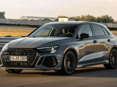 Usata Audi RS3 Business 400 CV (294 kW) 2024 Argento Berlina