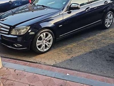 Usata Mercedes C220 Avantgarde 170 CV (125 kW) 2008 Blu/azzurro Berlina