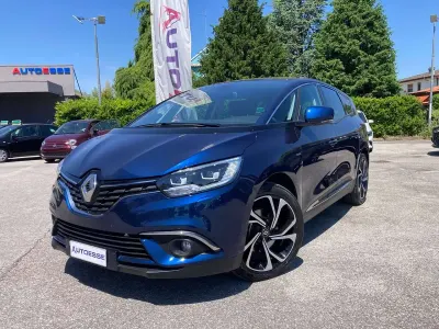 Usata Renault Grand Scénic IV Bose Edition 140 CV (102 kW) 2019 Blu/azzurro Monovolume