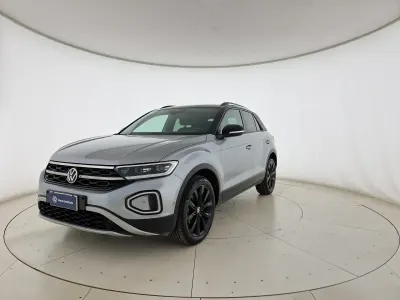 Usata VW T-Roc Style 150 CV (110 kW) 2022 Pyrit silver metallizzato nero SUV