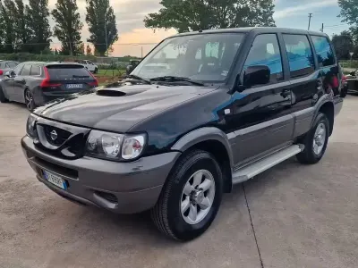 Usata Nissan Terrano 125 CV (91 kW) 2001 Nero SUV