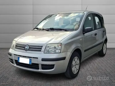Usata Fiat Panda Dynamic 60 CV (44 kW) 2006 Argento Utilitaria