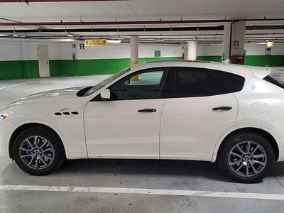 Begagnad Maserati Levante GT 330 HK (242 kW) 2022 Vit SUV