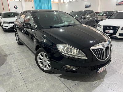 Usata Lancia Delta 120 CV (88 kW) 2011 Nero Utilitaria
