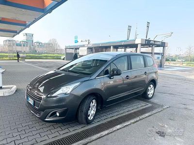 Usata Peugeot 5008 Business-Line 2014 Grigio Monovolume