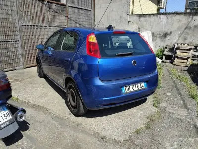 Usata Fiat Grande Punto Dynamic 77 CV (56 kW) 2006 Utilitaria