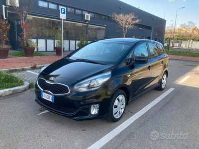 usata Kia Carens 1.7d 5posti - euro5b