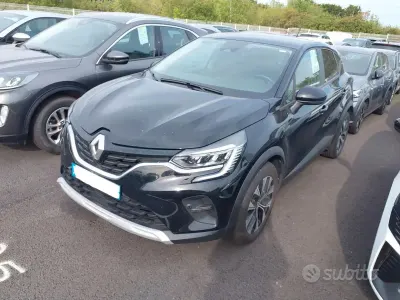 Usata Renault Captur 101 CV (74 kW) 2024 Nero SUV