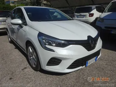 Usata Renault Clio V Business 101 CV (74 kW) 2022 Bianco Berlina