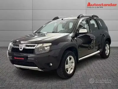 Usata Dacia Duster Lauréate 110 CV (80 kW) 2010 Grigio scuro SUV