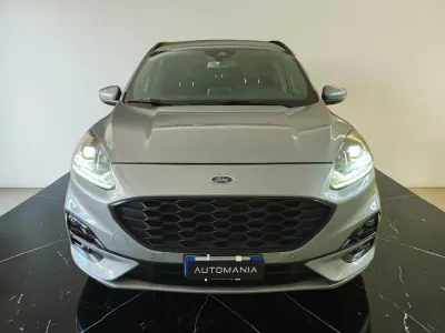 Usata Ford Kuga ST-Line 120 CV (88 kW) 2022 Argento SUV