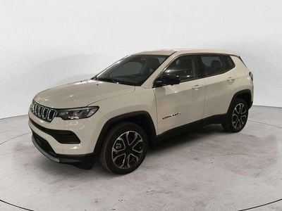 Bianco Nuova 2025 Jeep Compass Altitude SUV | 31.600 €