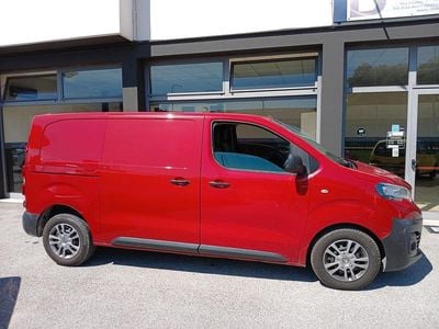 Usata Peugeot Expert 122 CV (89 kW) 2016 Rosso Furgone