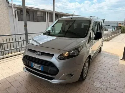 Usata Ford Tourneo Connect 116 CV (85 kW) 2015 Grigio Monovolume