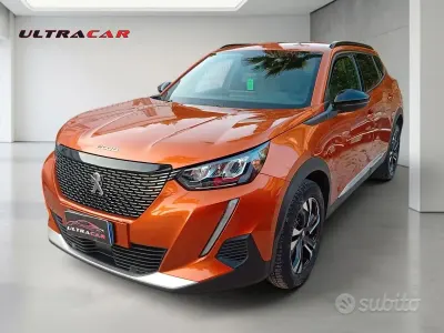 Usata Peugeot 2008 Allure 131 CV (96 kW) 2023 Arancione SUV