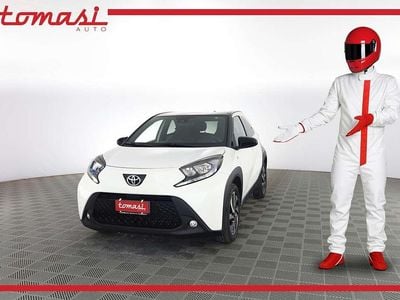 Usata Toyota Aygo X Trend 72 CV (52 kW) 2025 Superwhite/ black SUV