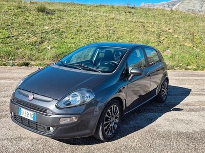 Usata Fiat Grande Punto 95 CV (69 kW) 2011 Grigio Utilitaria