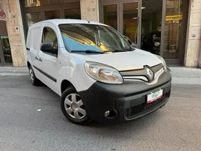 Usata Renault Kangoo Life 75 CV (55 kW) 2019 Bianco Monovolume